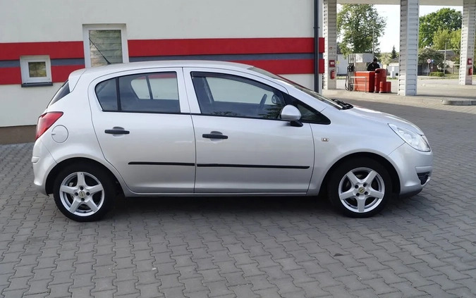 Opel Corsa cena 10990 przebieg: 270000, rok produkcji 2010 z Garwolin małe 154